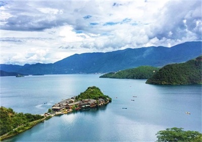 麗江+瀘沽湖雙飛5日游，“篝火晚會+“土雞火鍋+走婚宴”，成都出發(fā)
